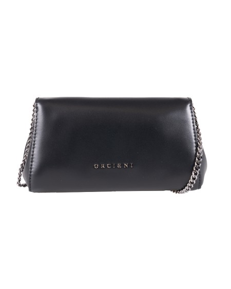 Shop ORCIANI  Borsa: Orciani borsa clutch "Gossip" in pelle liscia.
Tre tasche interne di cui una con zip.
Chiusura con patta.
Tracolla aggiuntiva in catena.
Vitello liscio; finitura palladio.
Dimensioni: Larghezza: 20 cm / Altezza: 10 cm / Profondità: 7 cm.
Composizione: 100% pelle di vitello.
Made in Italy.. B02169 CHC-NER